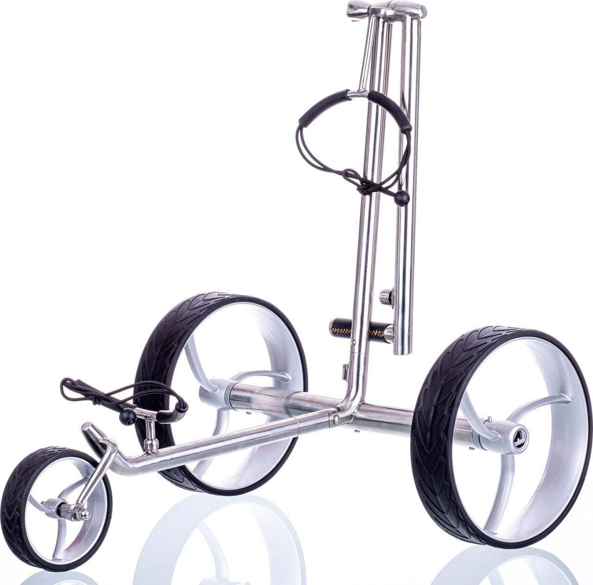 Elektrotrolley Trendgolf Walker S aus poliertem Edelstahl mit drei Rädern und verstellbarem Griff.