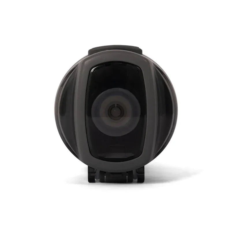 Dunkelgrauer Trinkflaschenverschluss mit Klappdeckel und Ausgießeröffnung aus Tritan Kunststoff.