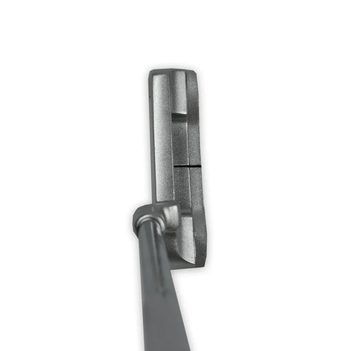 Silberner Golfschläger-Putter mit schwarzem Stiel auf weißem Hintergrund.