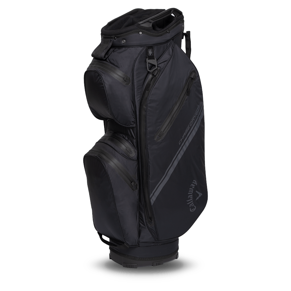 Schwarzes Callaway Chase 14 Dry Golf-Cartbag mit mehreren Reißverschlusstaschen und reflektierendem Logo.