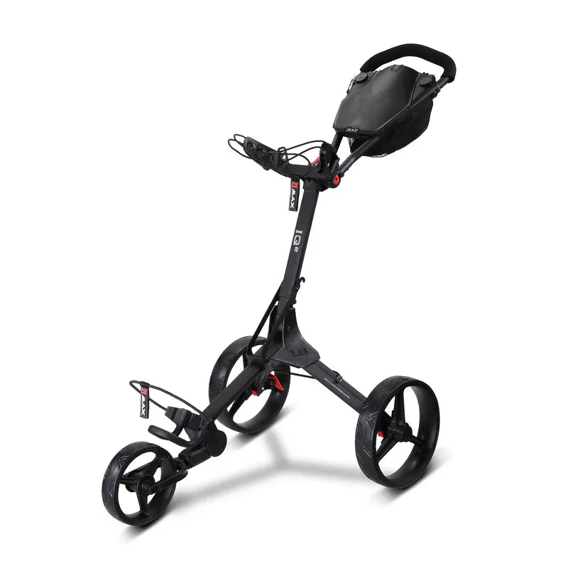 Schwarzer BIG MAX Golftrolley IQ 2 mit drei Rädern, ergonomischem Griff und großer Tasche.
