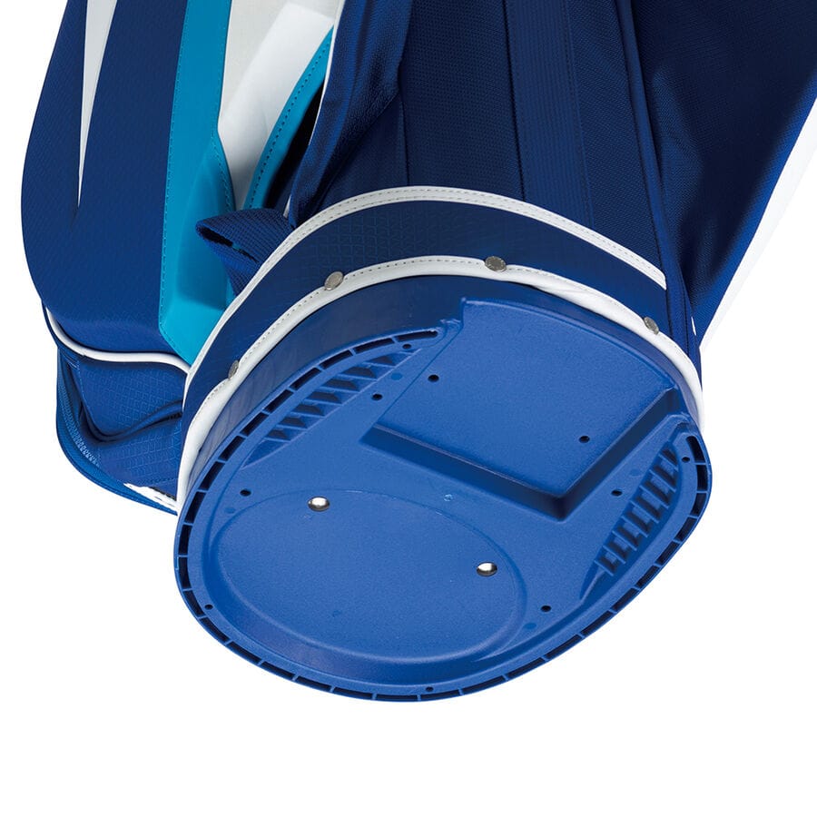 Blau-weißes Mizuno Tour Cart Bag von unten mit Ablagefläche und Befestigungspunkten.