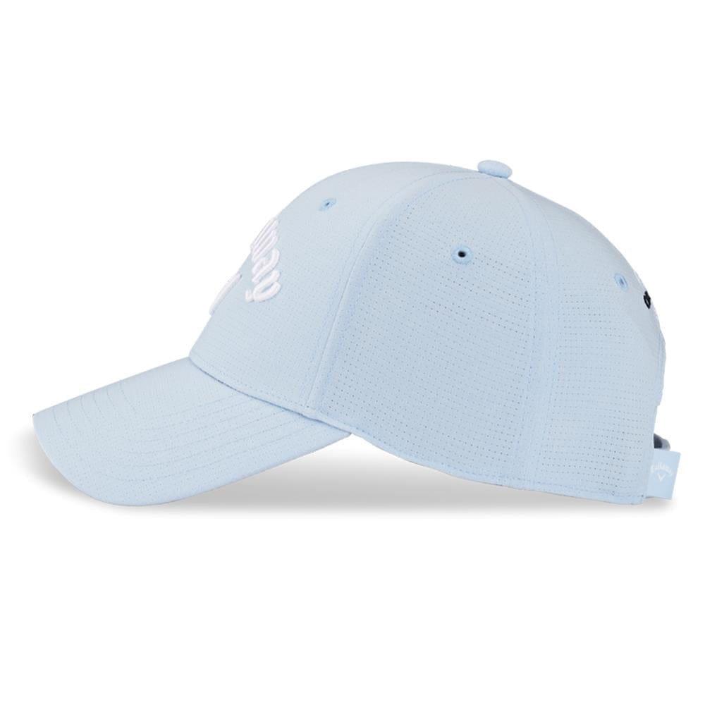 Hellblaue Callaway Junior Golfcap mit gebogenem Schirm und verstellbarem Verschluss hinten.