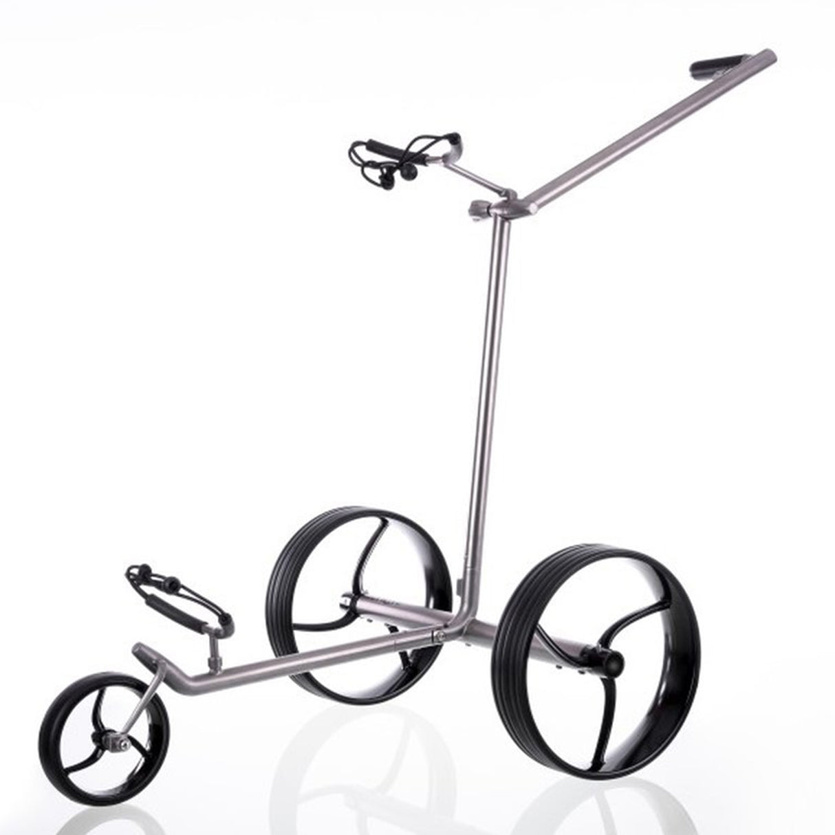 Schwarzer Galaxy Golf Titan Elektrotrolley 2024 mit robustem Aluminiumgestell und drei großen Rädern.