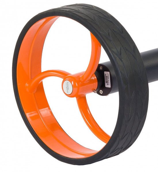 Orangener Leisure Golf Rädersatz mit robustem Profilreifen und drei Speichen.