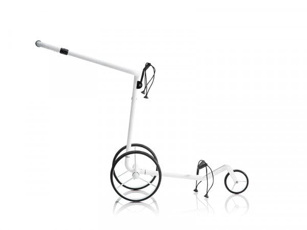 Blauer elektrischer JuCad Carbon Travel Bianco SV 2.0 Golftrolley mit schlankem Rahmen und zwei Rädern, faltbar für Transport.