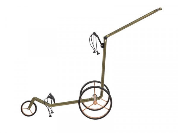 JuCad Carbon Verde Golftrolley in Roségold mit drei Rädern und klappbarem Griffsystem.
