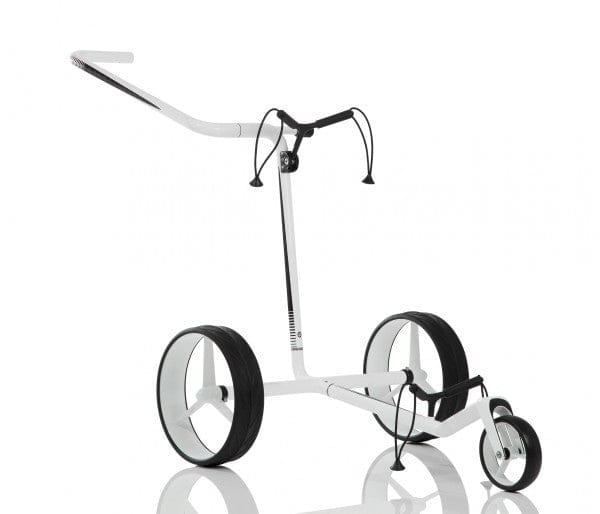 Weiß-schwarzer JuCad Carbon Dreirad-Golftrolley mit schlankem Rahmen und großem Vorder- und Hinterrad.