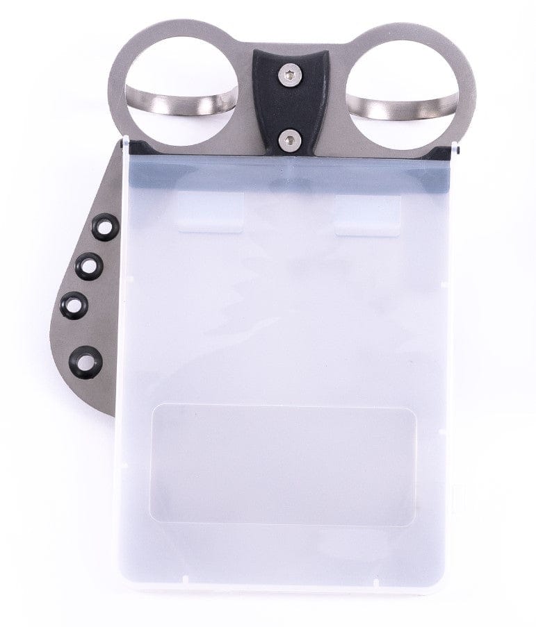 Scorekartenhalter aus Edelstahl mit zwei runden Halterungen und Klappmechanismus.