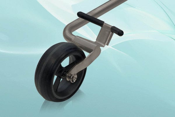 Elektrischer Golftrolley PG Powergolf Challenger Flat Titan mit Titan-silber Rahmen und schwarzem Rad.