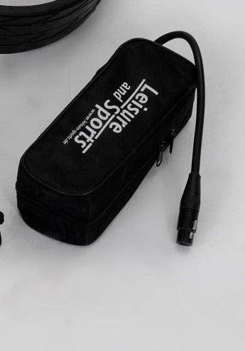 Schwarze Lithiumbatterie 10Ah mit Magnetstecker und gepolstertem Tragebeutel von Leisure and Sports.