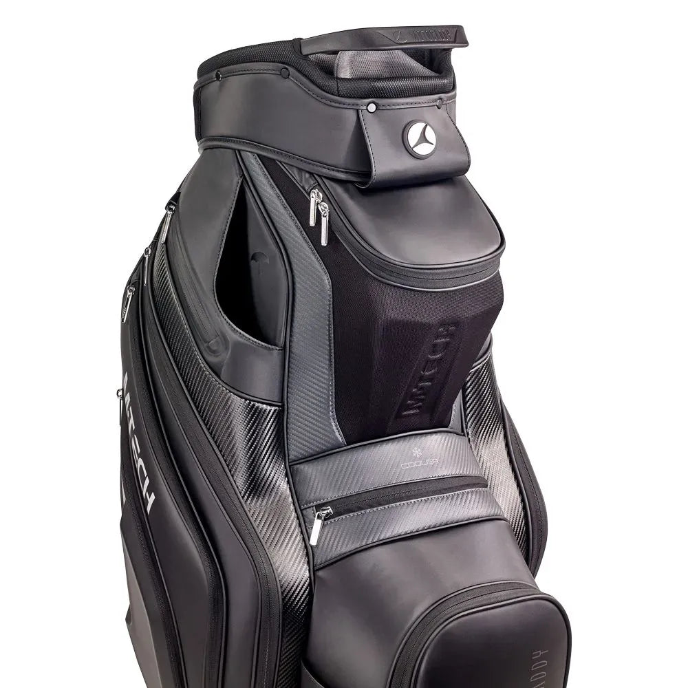 Schwarzes Motocaddy M-Tech Cartbag mit mehreren Reißverschlusstaschen und strukturiertem Design.
