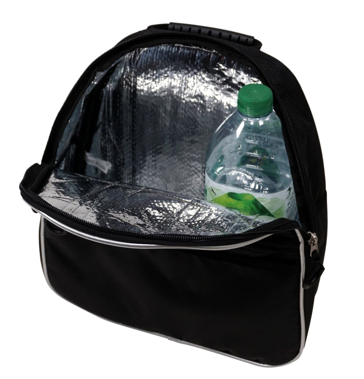 Schwarze Kühltasche mit silberner Isolierung und grün-weißer Wasserflasche im geöffneten Fach.