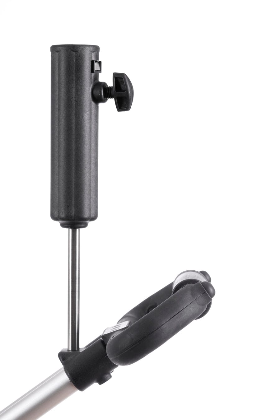 Schwarze Regenschirmhalter-Erweiterung aus Kunststoff und Metall mit Befestigungsschraube.