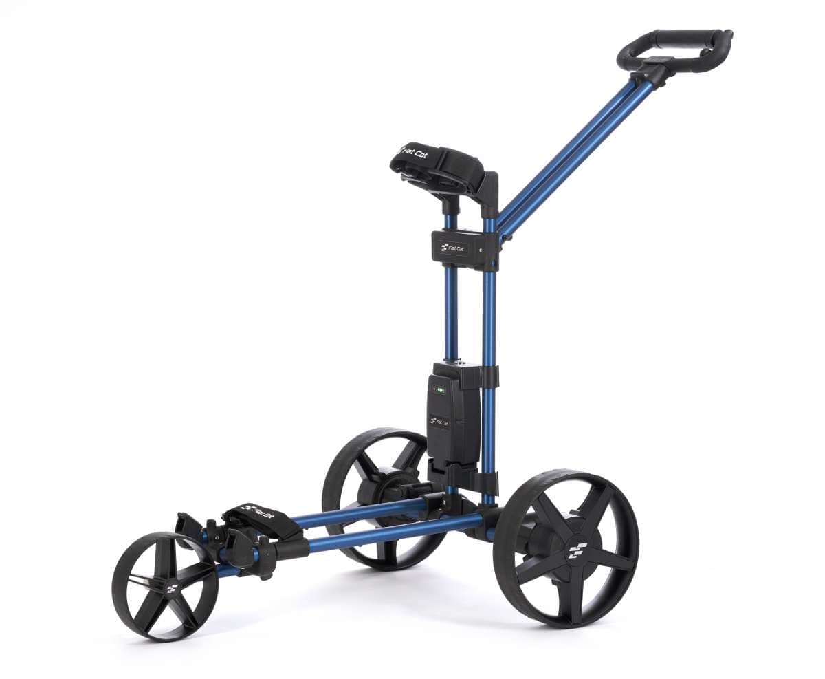 Elektrischer Golftrolley Flat Cat Touch 2025 in tiefblau mit drei Rädern und verstellbarem Griff.
