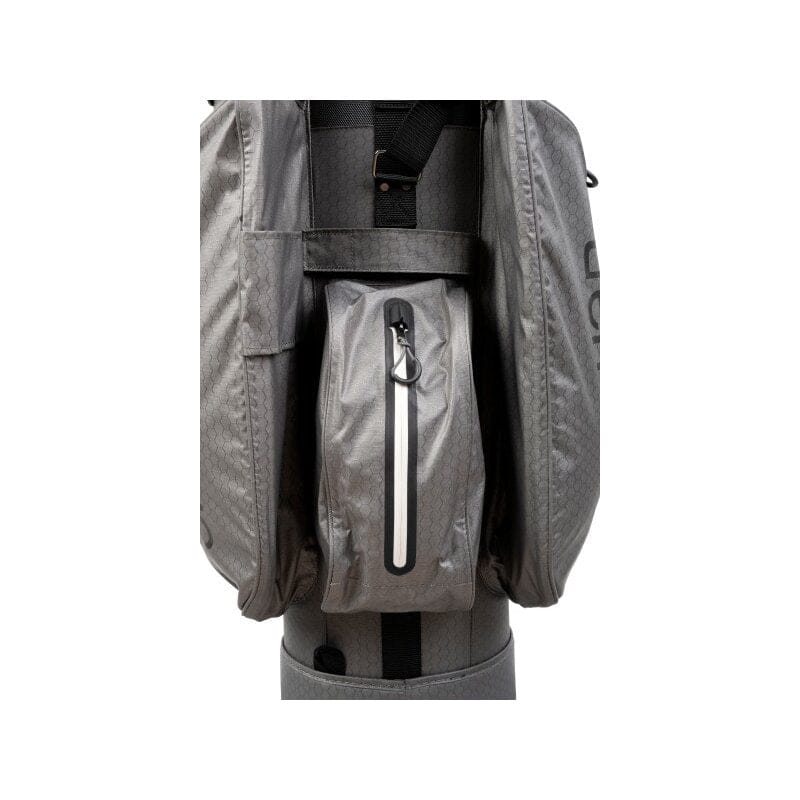 Graues und weißes wasserdichtes Golfbag mit Reißverschluss-Tasche und strukturiertem Material.