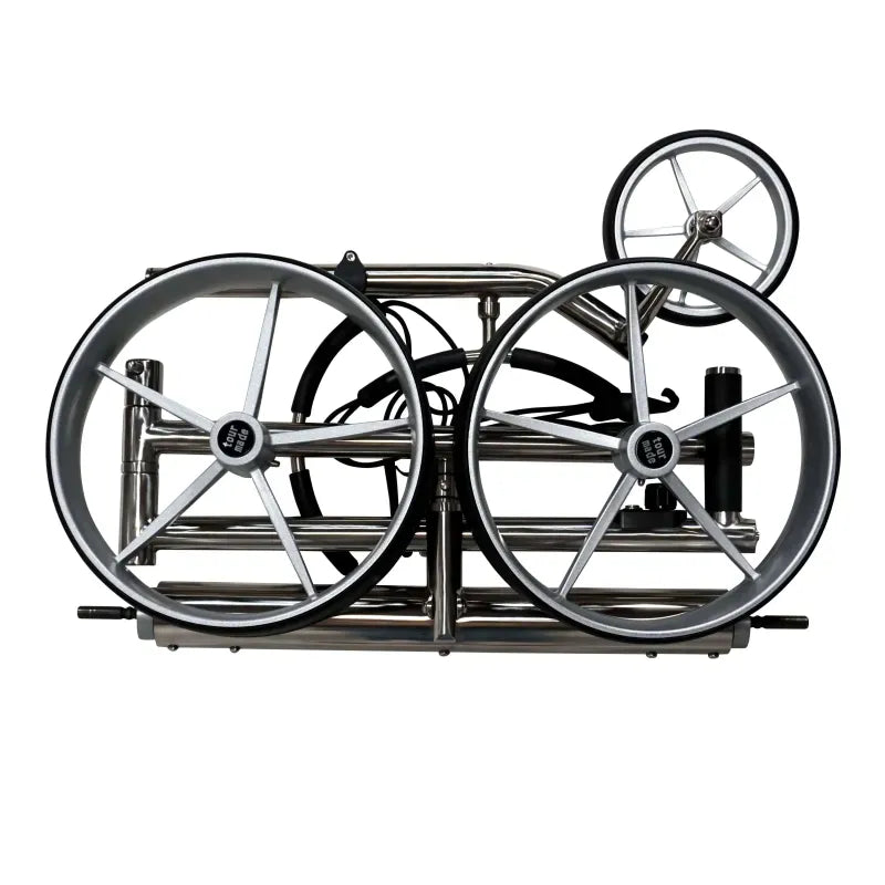 Silberner Haicaddy HC5 Elektrocaddy mit großen Rädern und klappbarem Gestell.