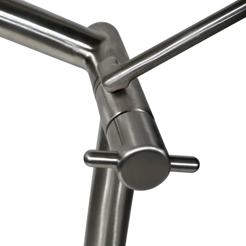 Gebürstete Edelstahlverbindung mit rundem Gelenk und seitlichen Griffstangen des Haicaddy HC9 Elektrocaddys.