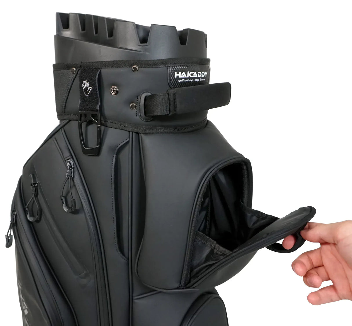 Schwarzes Haicaddy Deluxe Organizer Golfbag mit Magnettasche und mehreren Reißverschlusstaschen.
