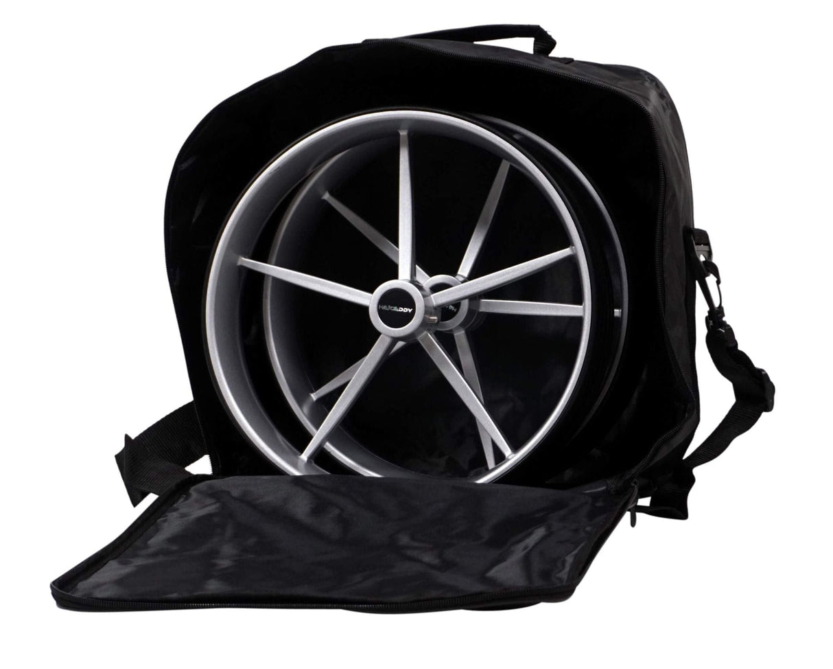 Schwarze Fahrradtasche mit Reißverschluss offen, Innenfach für Rad mit silbernem Speichenrad und verstellbarem Schultergurt.